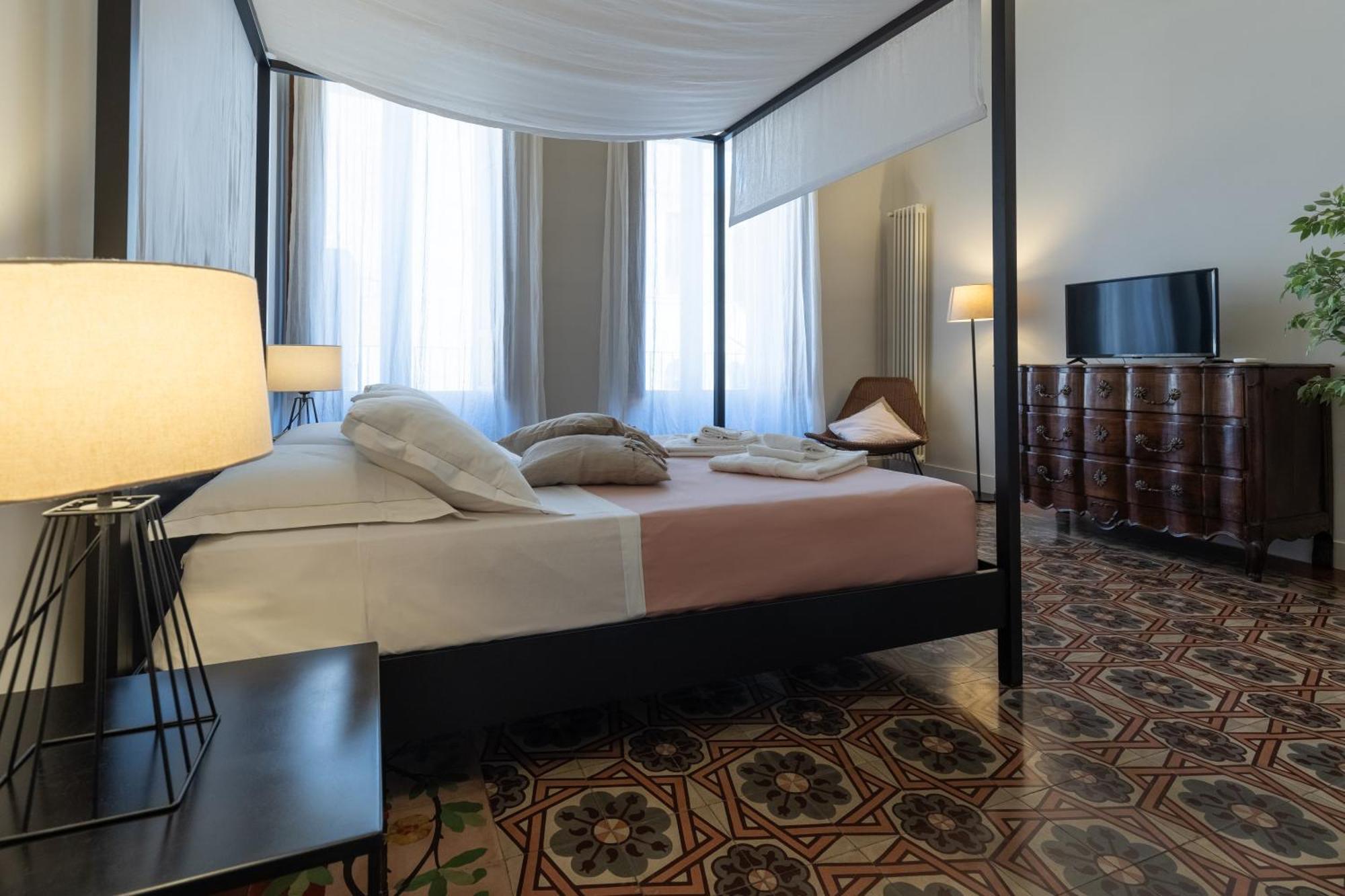 Mirone - Suite Apartments Catania Centro Catânia Exterior foto