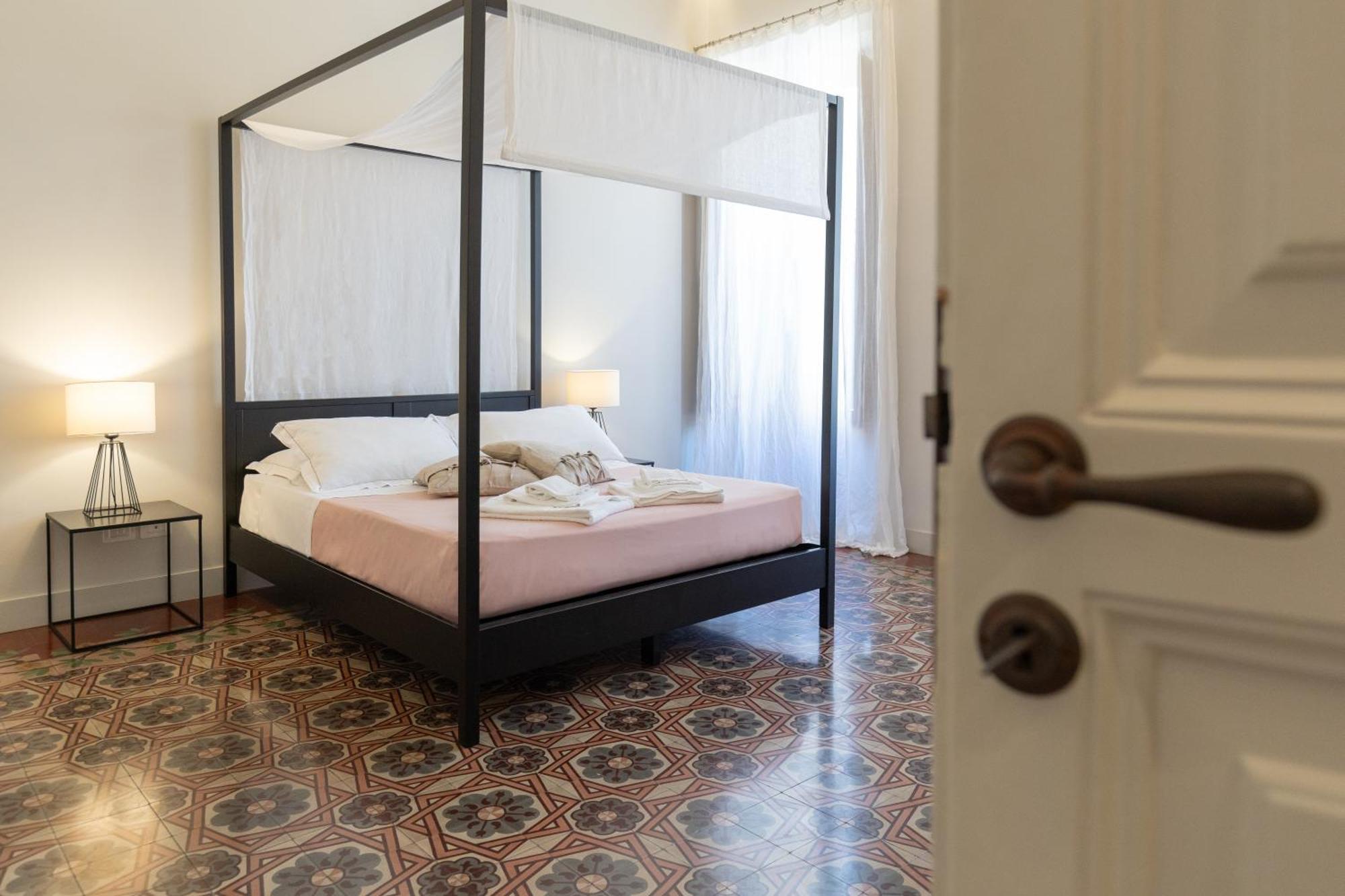 Mirone - Suite Apartments Catania Centro Catânia Exterior foto